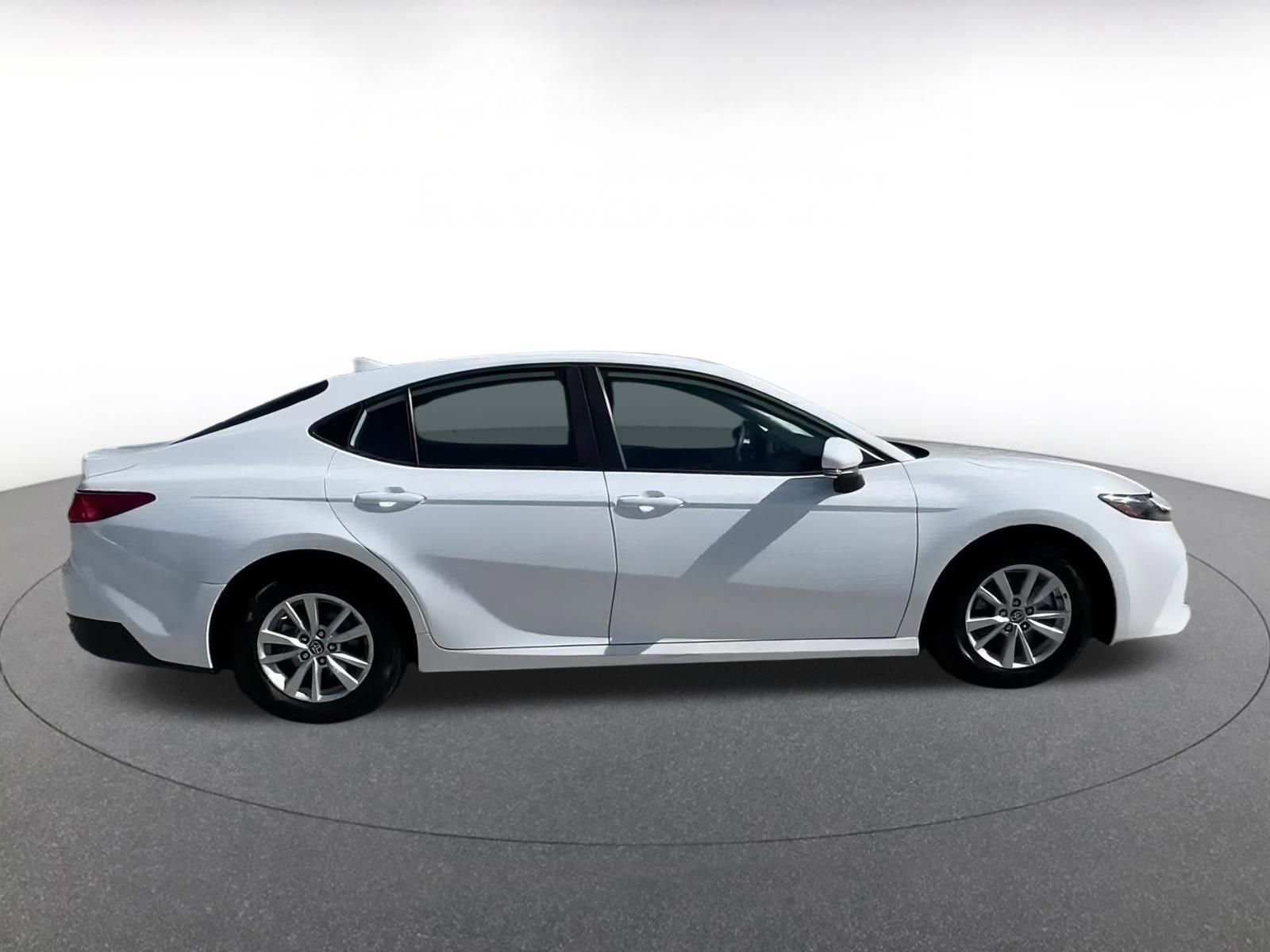 Used 2025 Toyota Camry LE image 16