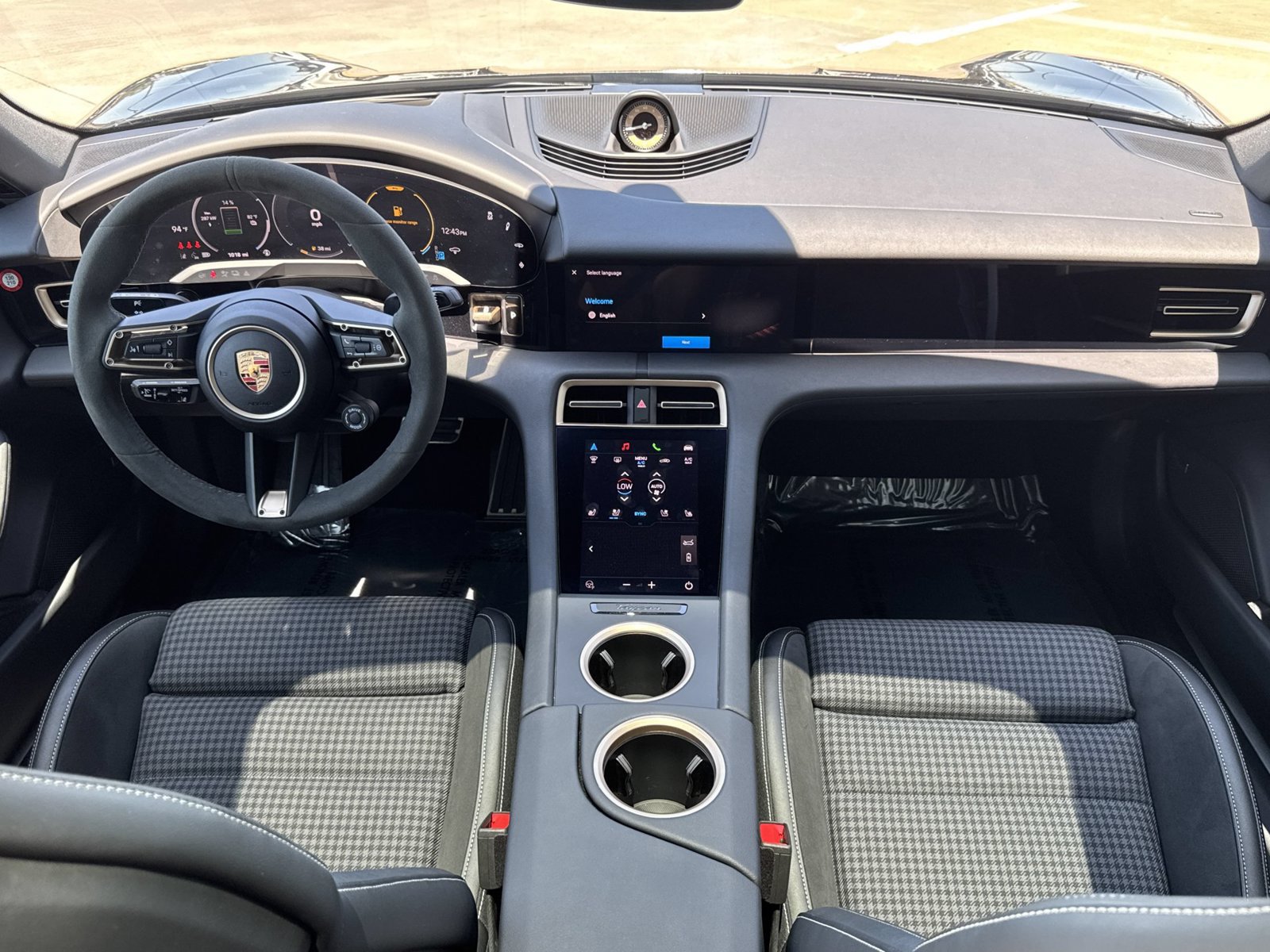 New 2025 Porsche Taycan 4S AWD/4WD image 13