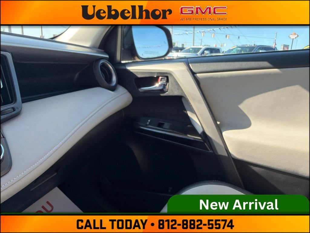 Used 2017 Toyota RAV4 Limited FWD image 32