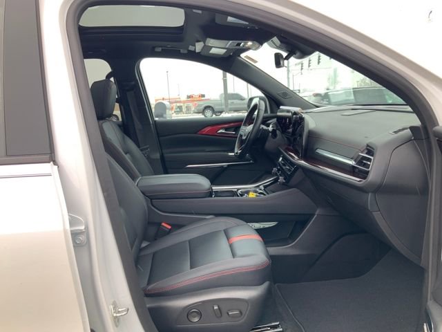 Certified 2025 Chevrolet Traverse RS w/ LPO, Floor Liner Package image 16