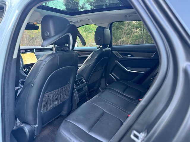Certified 2021 Jaguar F-PACE R-Dynamic S AWD/4WD image 12