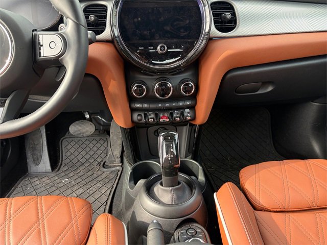 Certified 2024 MINI Cooper S w/ Signature Upholstery Package image 11
