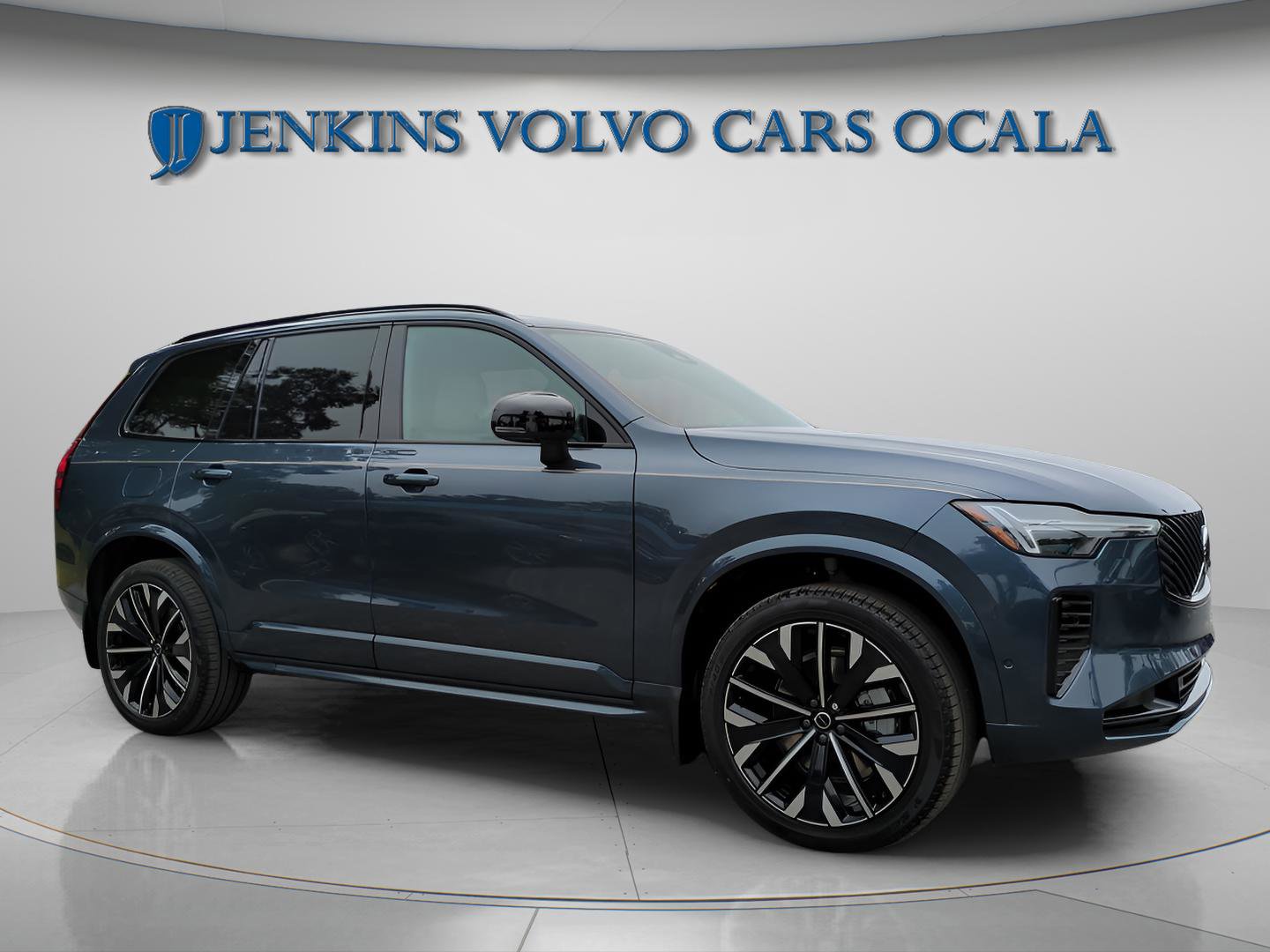 New 2026 Volvo XC90 B6 Ultra w/ Lounge Package image 2