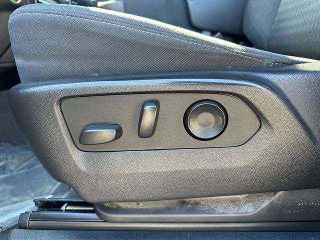 Used 2022 Chevrolet Silverado 1500 Custom image 25