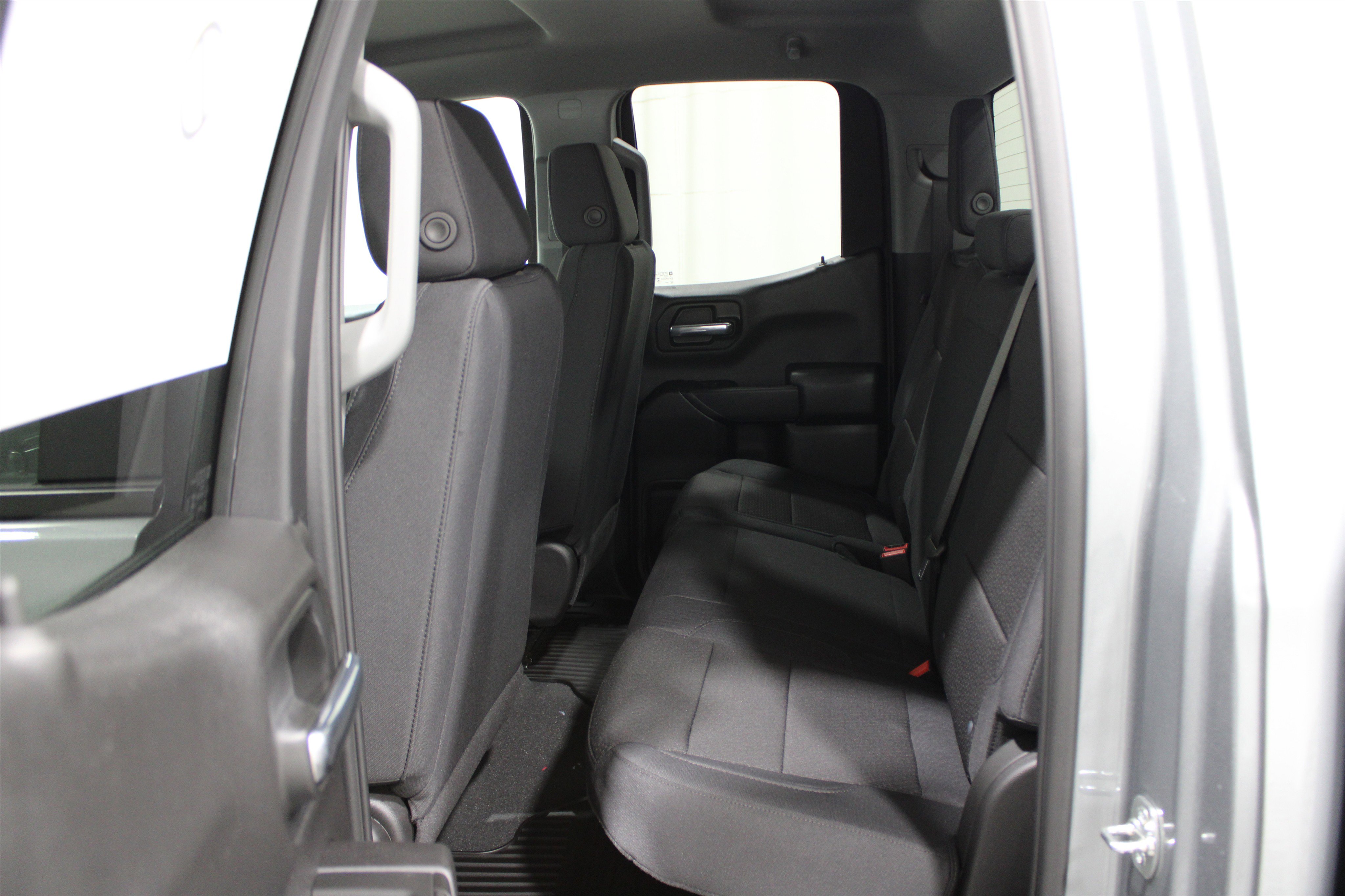 Used 2025 Chevrolet Silverado 1500 W/T w/ WT Value Package image 17