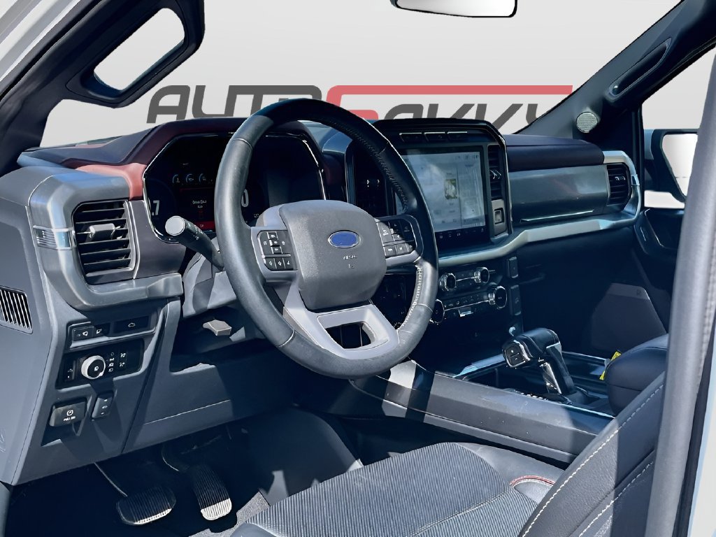 Used 2023 Ford F150 Lariat AWD/4WD image 9