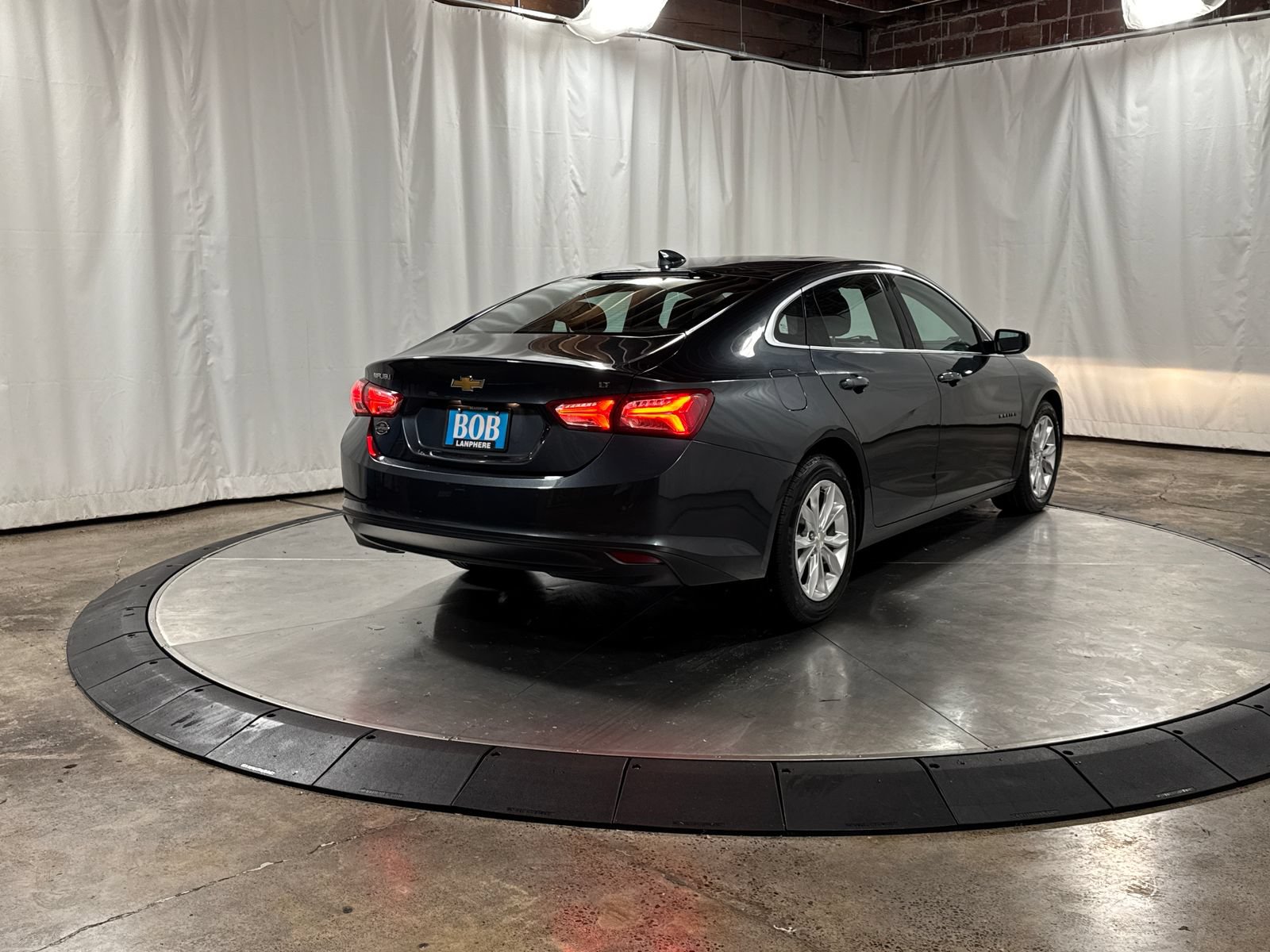 Used 2021 Chevrolet Malibu LT FWD image 8