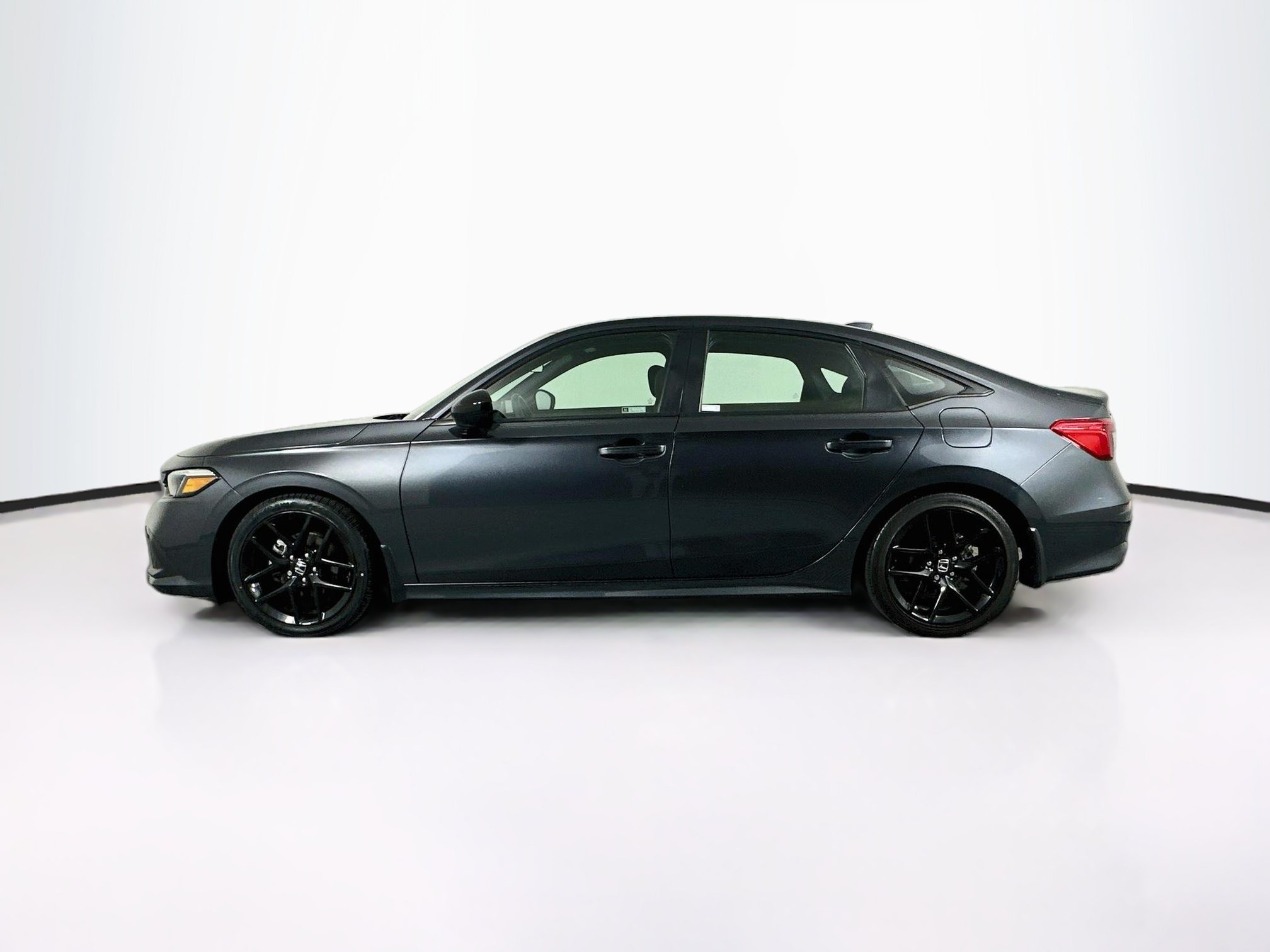 Used 2024 Honda Civic Sport image 4