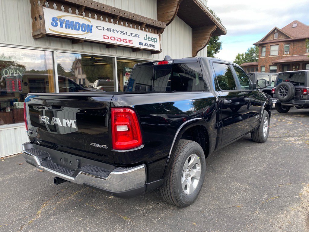 New 2025 RAM 1500 Big Horn image 4