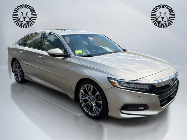 Used 2018 Honda Accord Touring image 3