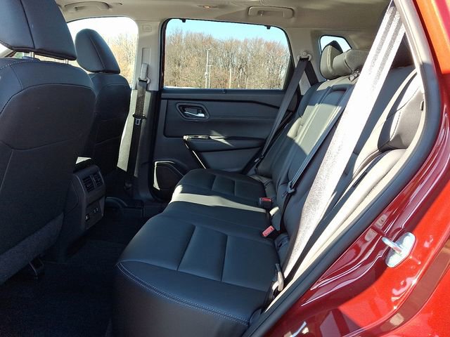 Used 2024 Nissan Rogue SL w/ SL Premium Package image 10