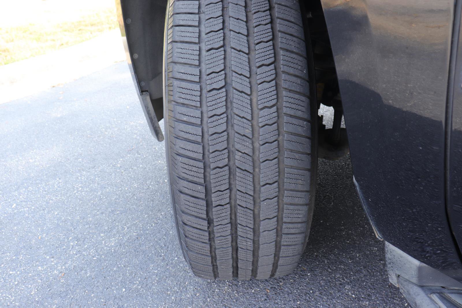 Used 2018 Chevrolet Tahoe LT image 40