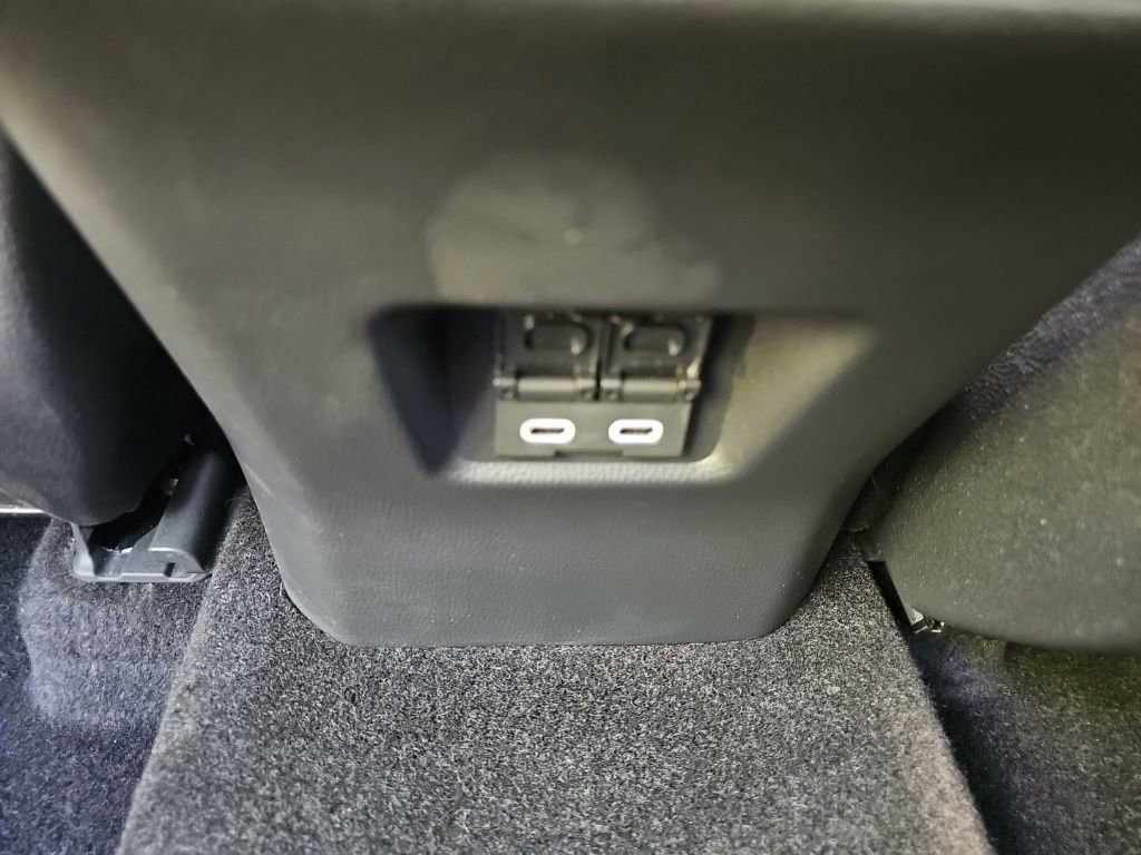 Used 2025 Toyota RAV4 XLE Premium FWD image 30