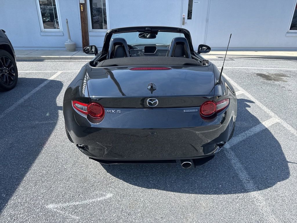 Used 2020 MAZDA MX-5 Miata Grand Touring image 12