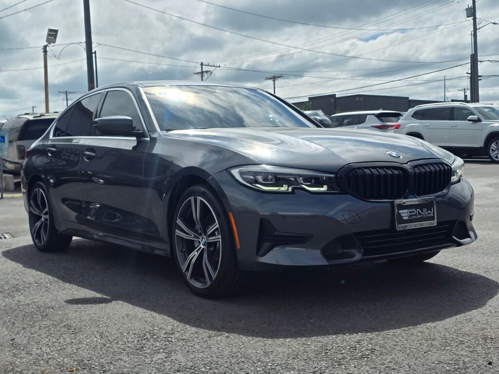 Used 2019 BMW 330i Sedan w/ Premium Package RWD image 4