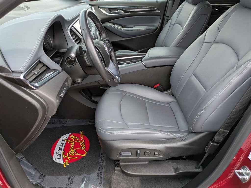 Used 2024 Buick Enclave Premium image 12