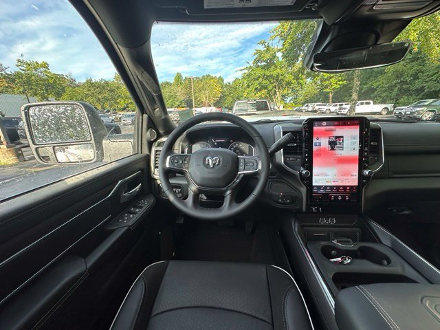 New 2026 RAM 2500 Laramie AWD/4WD image 14