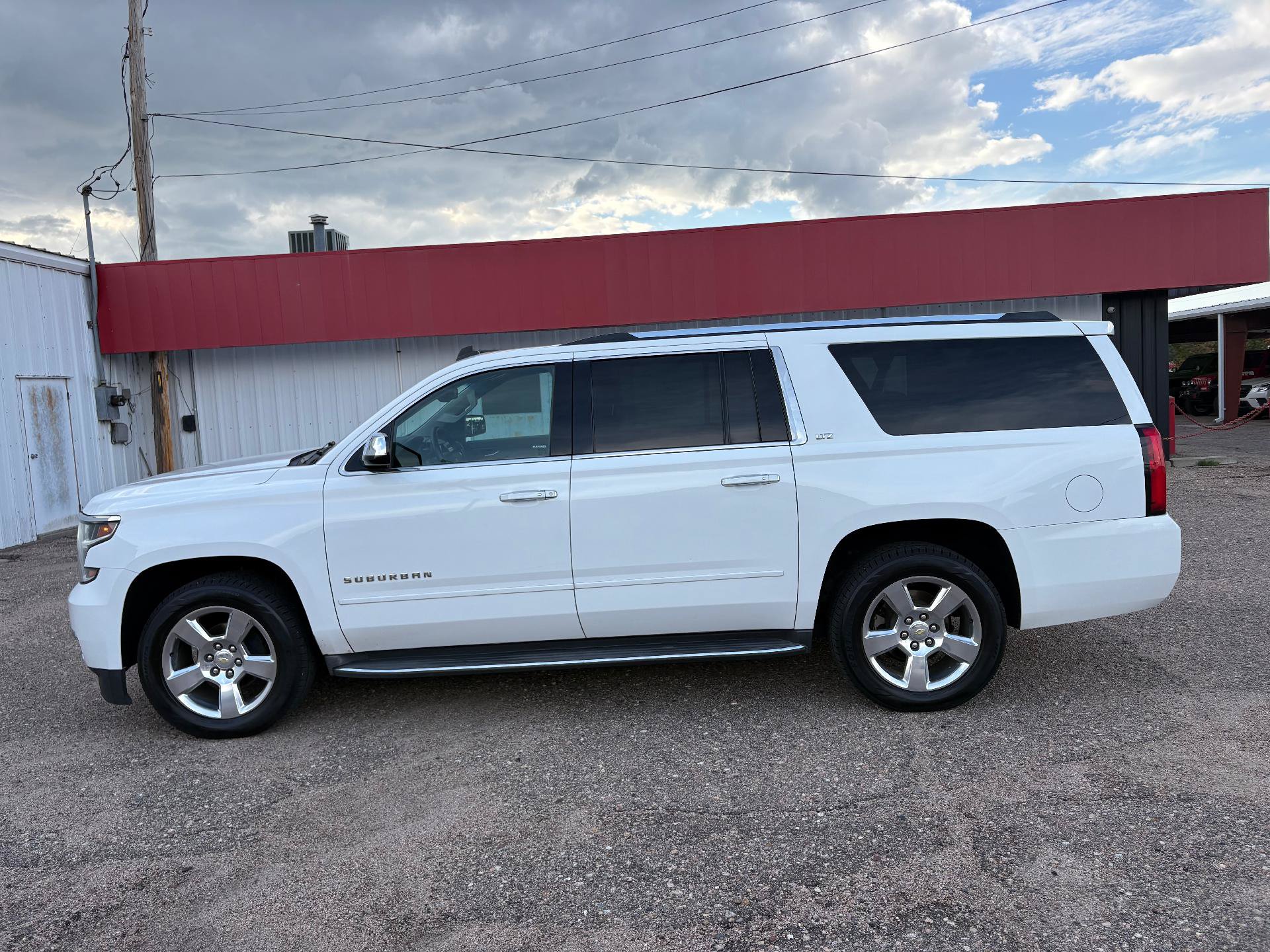 Used 2015 Chevrolet Suburban LTZ AWD/4WD image 21