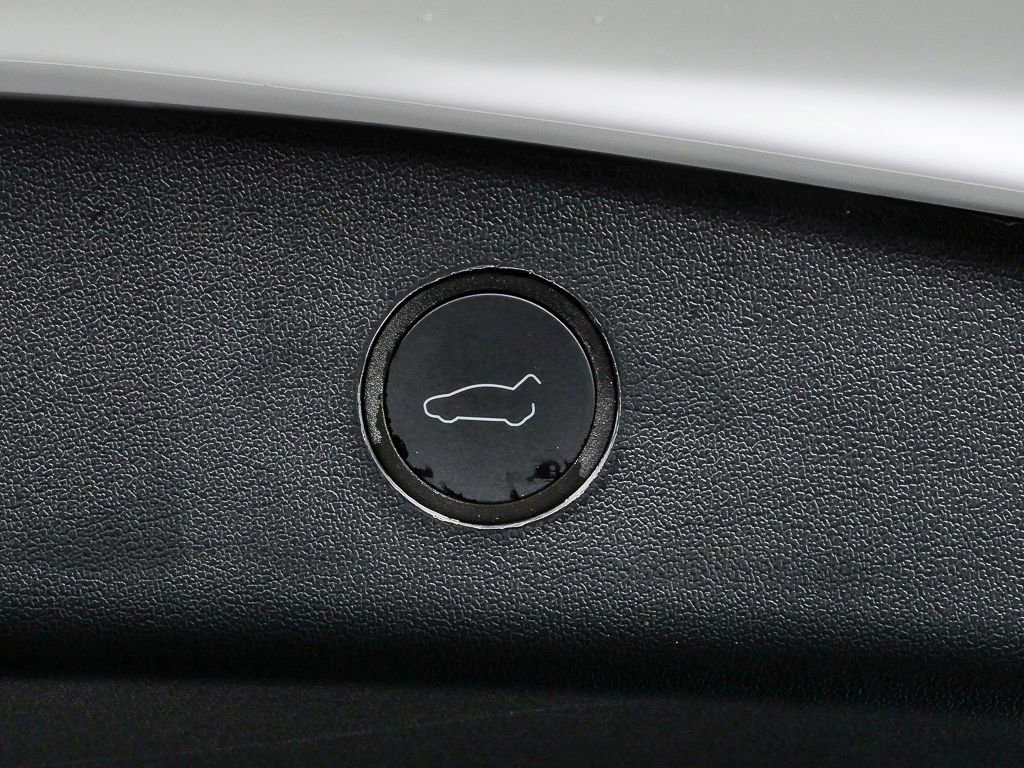Used 2023 Tesla Model 3 Performance image 30