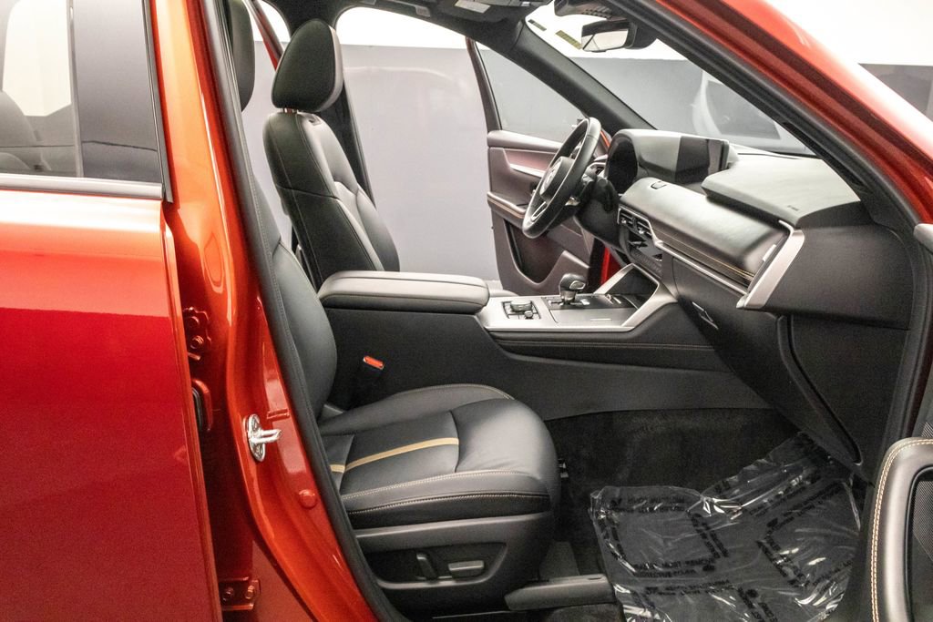 Used 2025 MAZDA CX-90 Plug-In Hybrid w/ Premium Plus image 34