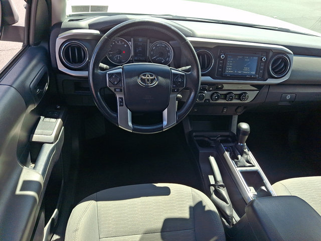 Used 2017 Toyota Tacoma SR5 AWD/4WD image 11