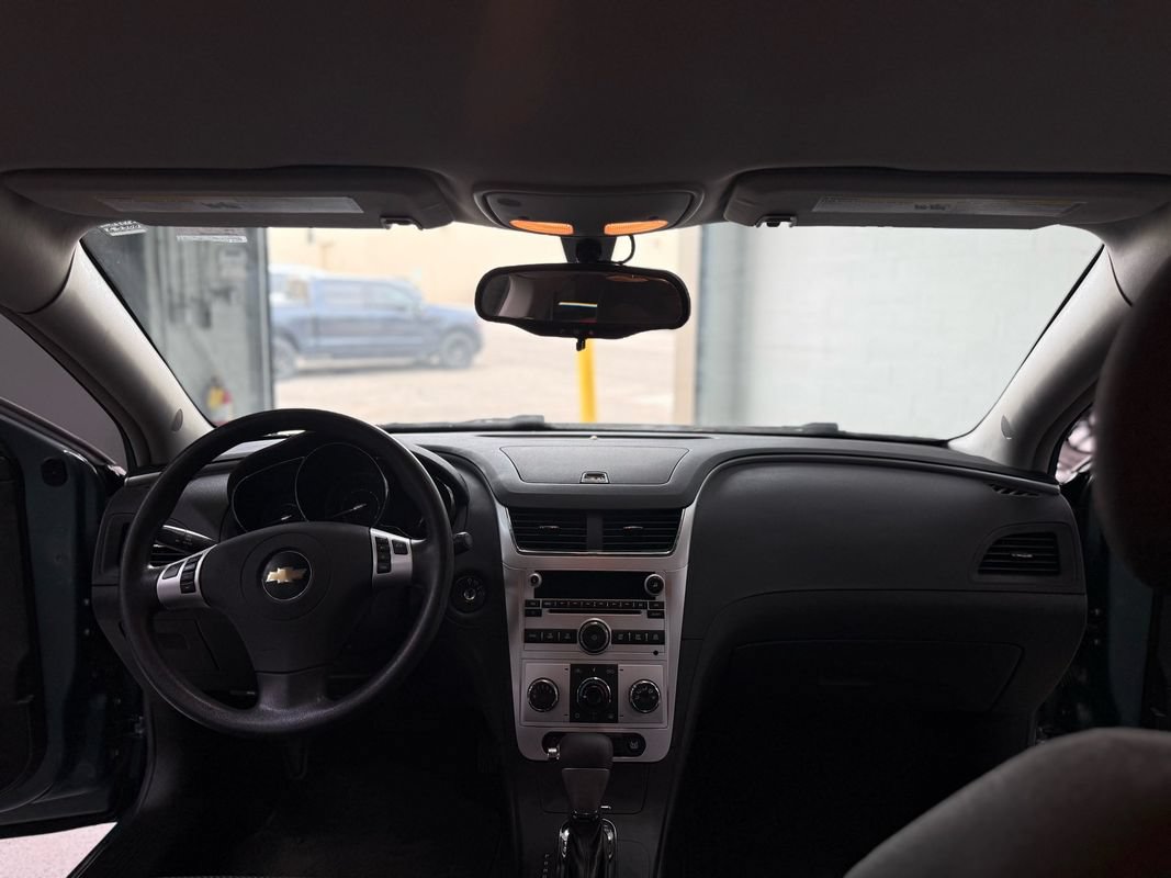 Used 2009 Chevrolet Malibu LT w/ Power Convenience Package FWD image 21