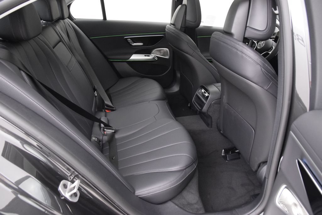 Used 2026 Mercedes-Benz E 350 4MATIC Sedan image 19
