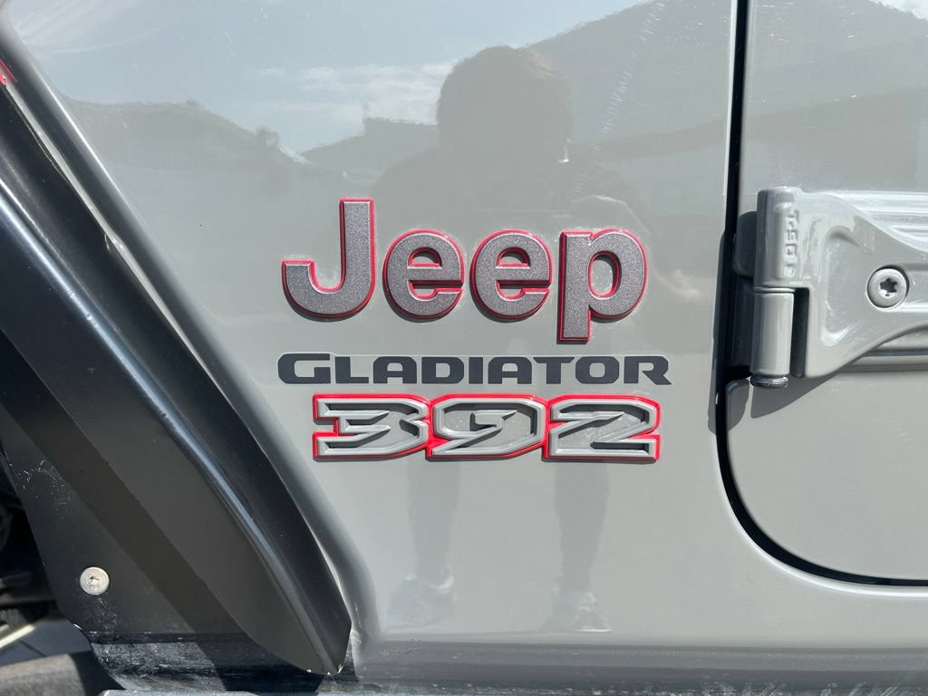 Used 2022 Jeep Gladiator Rubicon w/ Trailer Tow Package AWD/4WD image 16