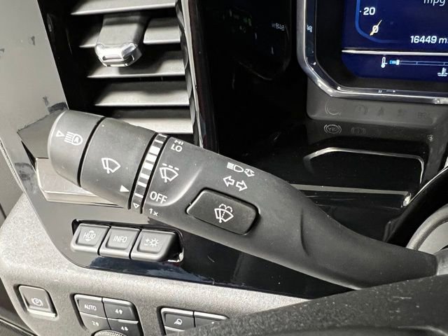 Used 2024 Chevrolet Silverado 2500 ZR2 w/ Technology Package image 28