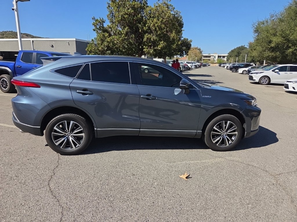 Used 2021 Toyota Venza LE w/ Carpet Mat Package (TMS) AWD/4WD image 6
