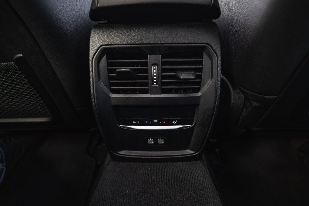 Used 2024 BMW i4 xDrive40i AWD/4WD image 29