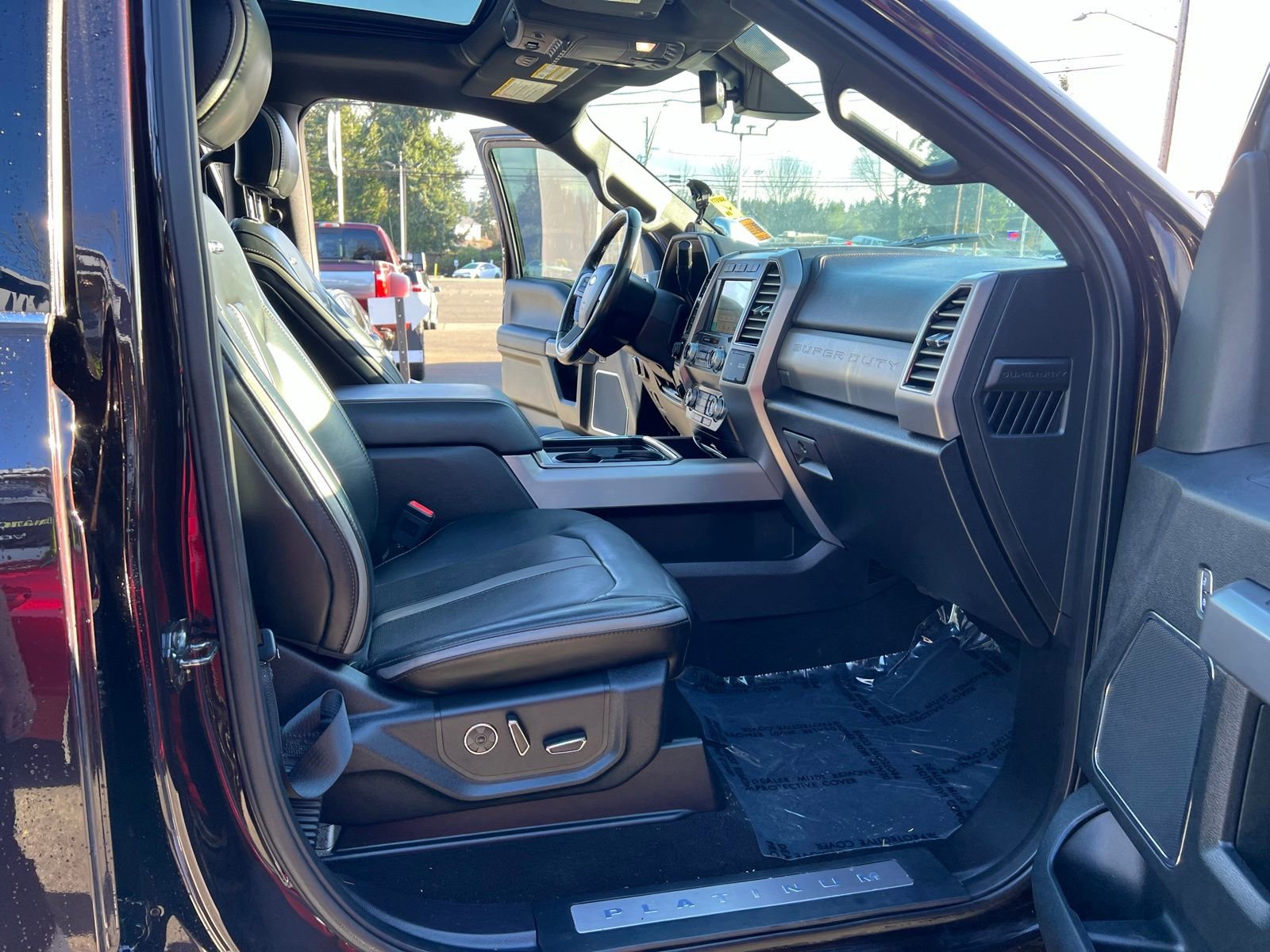 Used 2019 Ford F350 Platinum w/ Platinum Ultimate Package image 32