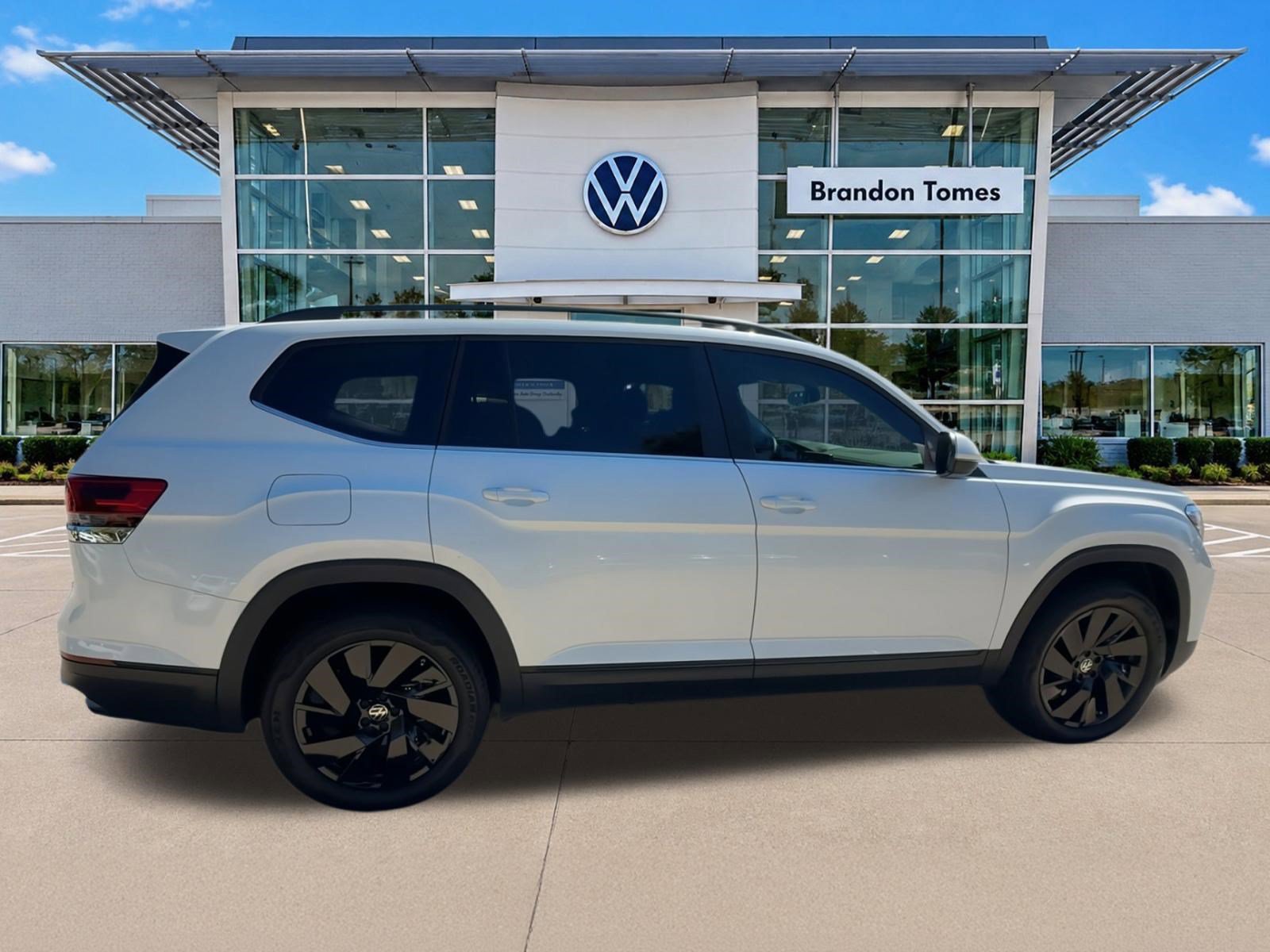 Used 2026 Volkswagen Atlas SE FWD image 9
