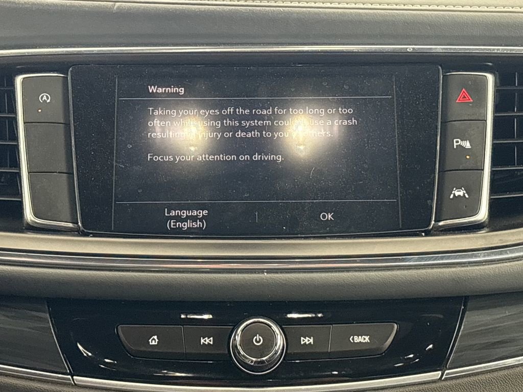 Used 2022 Buick Enclave Essence FWD image 24