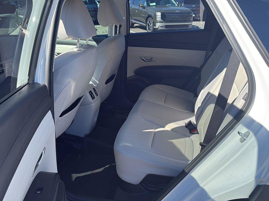 Used 2025 Hyundai Tucson Blue AWD/4WD image 11