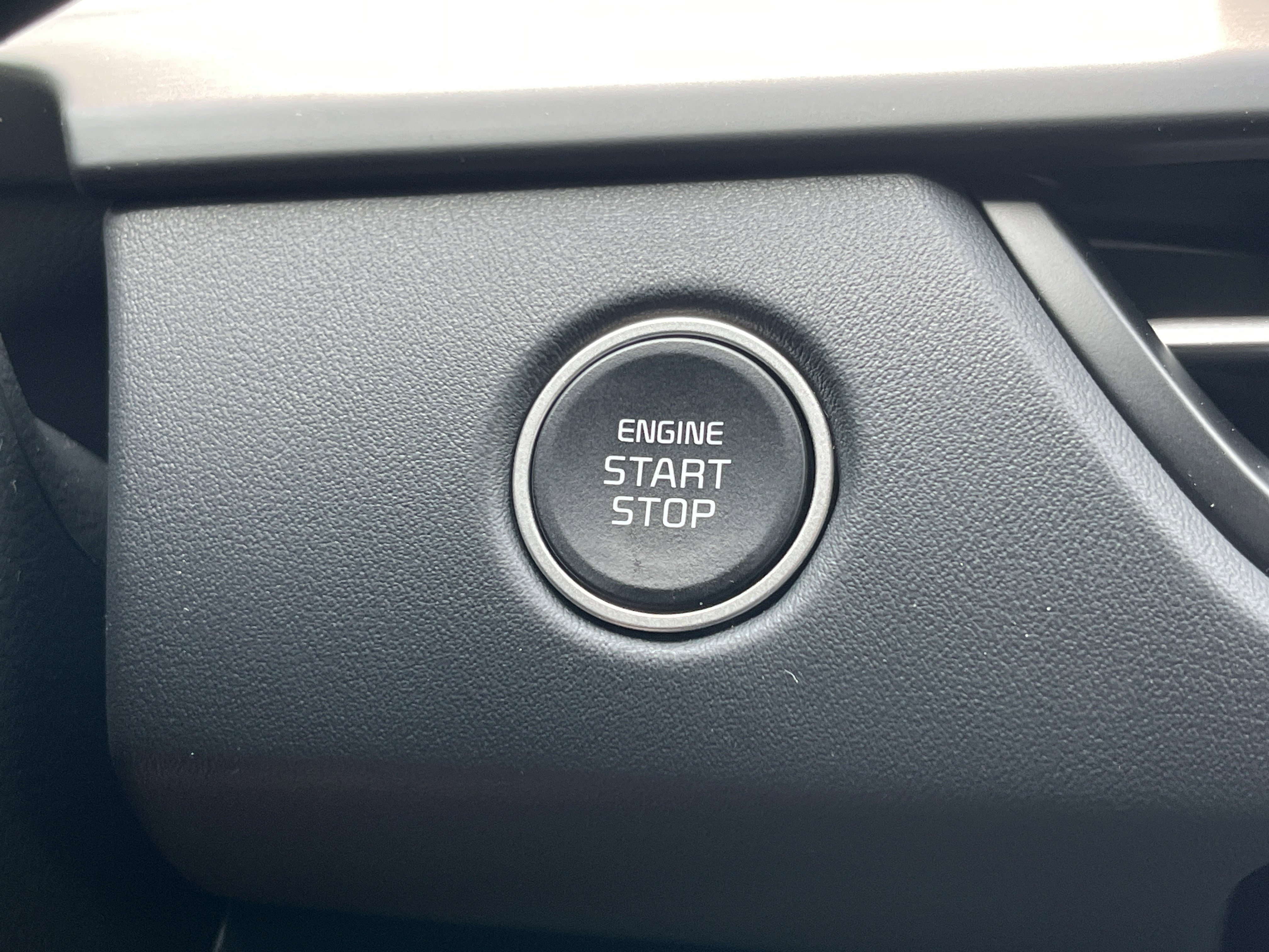 New 2026 Kia Seltos SX AWD/4WD image 13
