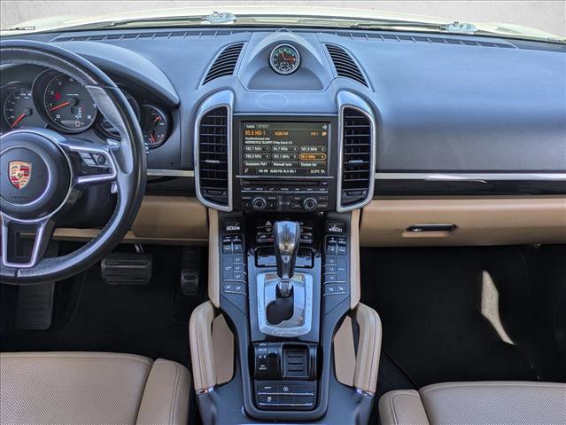 Used 2016 Porsche Cayenne image 22