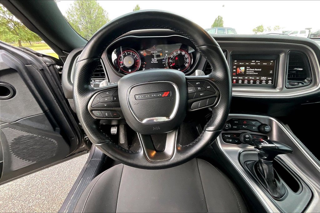 Used 2022 Dodge Challenger R/T w/ Blacktop Package RWD image 5
