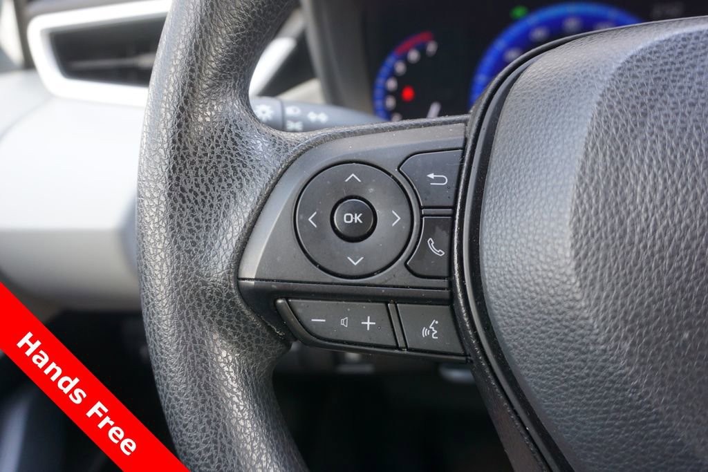 Used 2022 Toyota Corolla LE FWD image 4