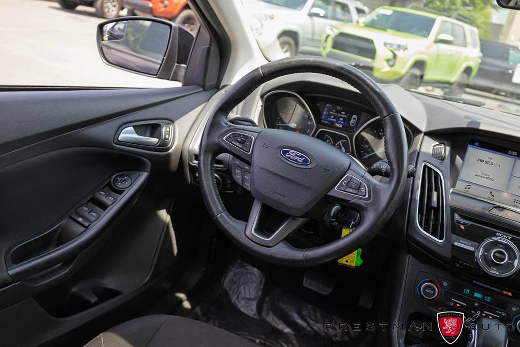 Used 2018 Ford Focus SEL w/ Cold Weather Package FWD image 32