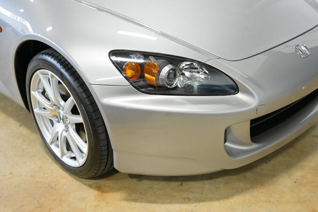 Used 2005 Honda S2000 image 21