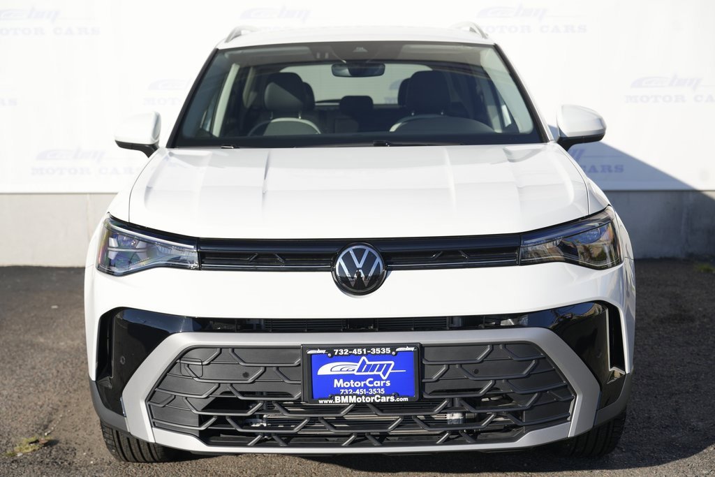 Used 2025 Volkswagen Taos SE image 5