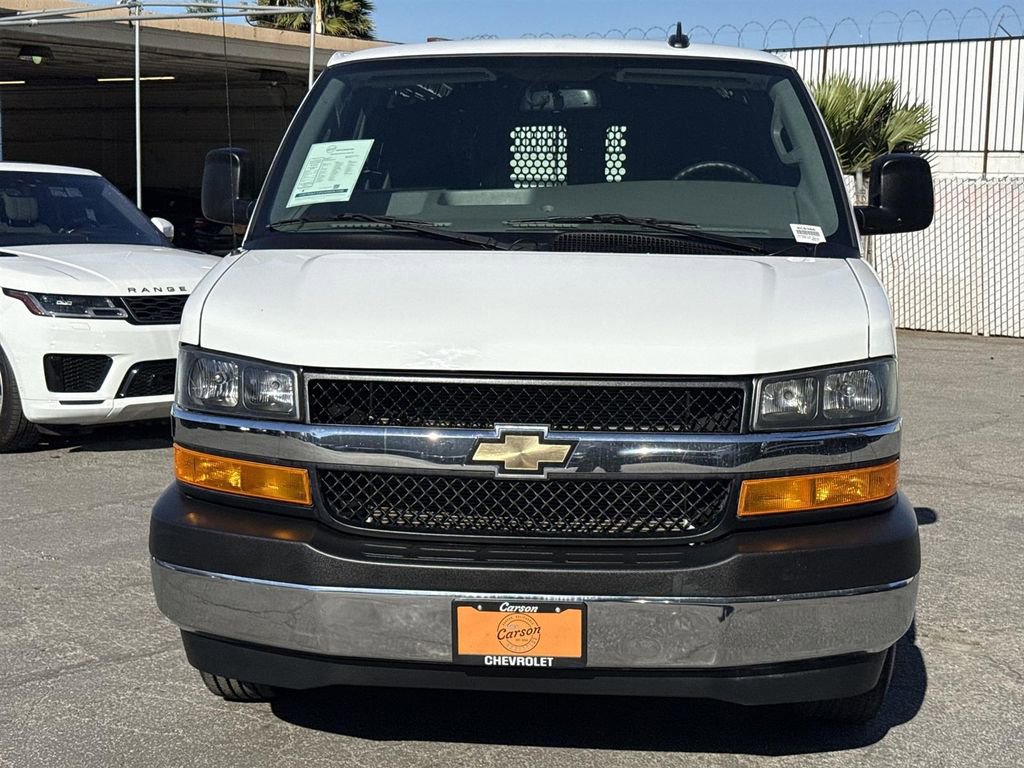 Used 2024 Chevrolet Express 2500 w/ Driver Convenience Package image 7