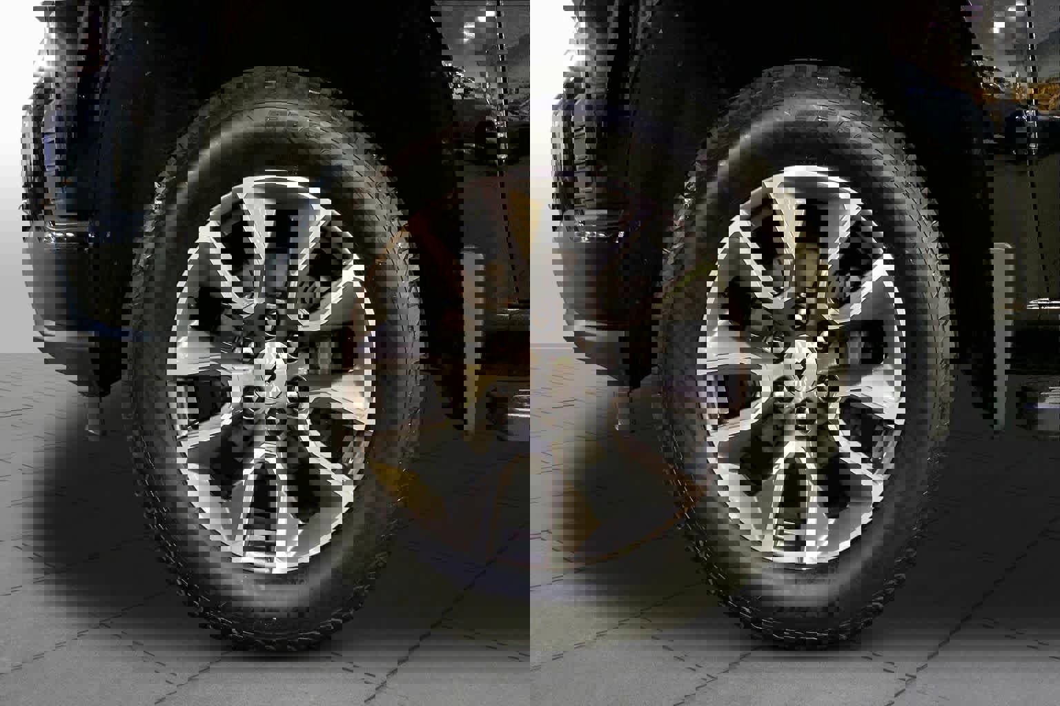 Used 2019 Chevrolet Silverado 1500 RST w/ All-Star Edition image 11