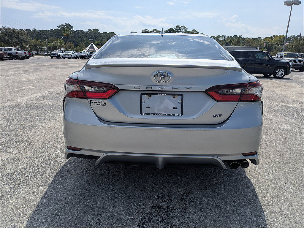 Used 2022 Toyota Camry SE w/ Audio Upgrade Package FWD image 6