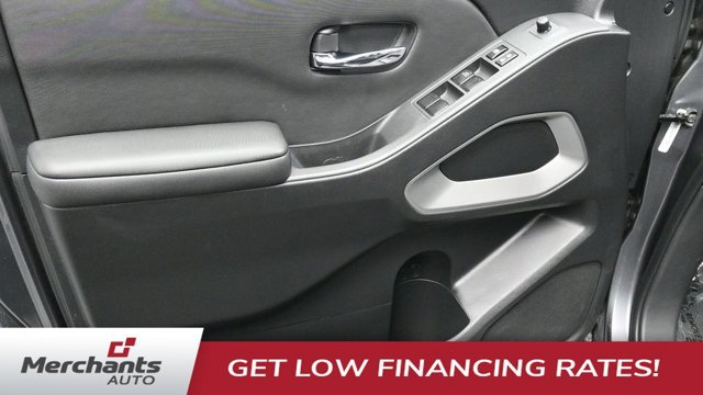 Used 2023 Nissan Frontier SV w/ Technology Package AWD/4WD image 16