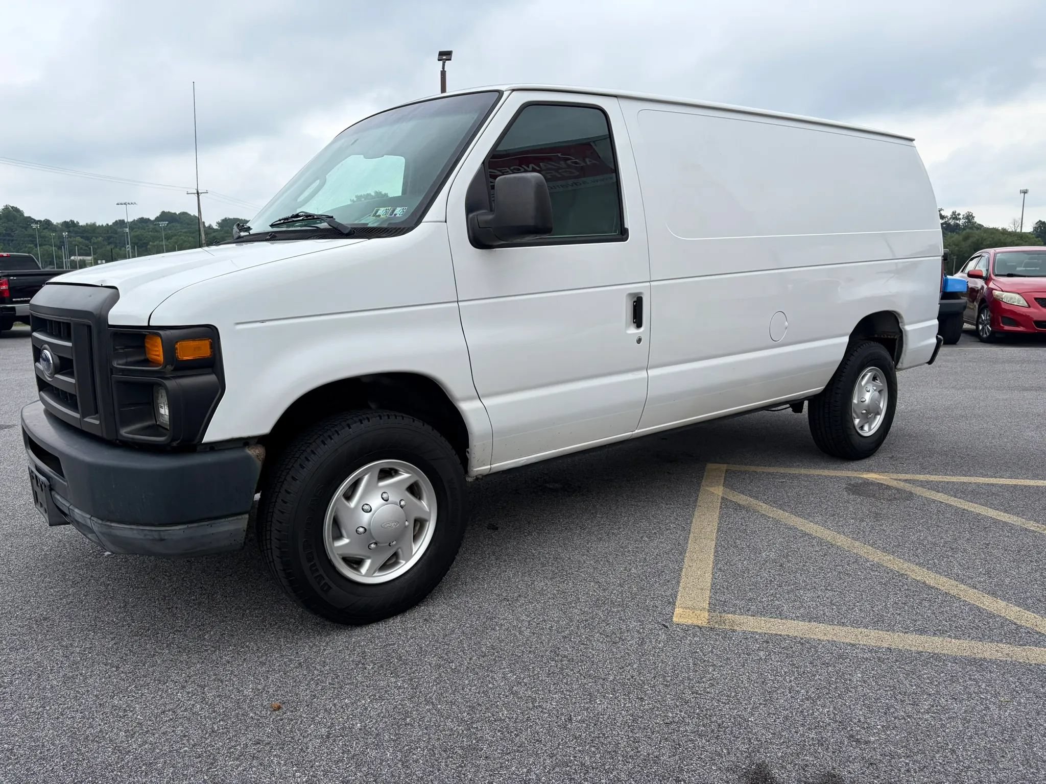 Used 2011 Ford E-250 and Econoline 250 w/ PWR Group RWD image 16
