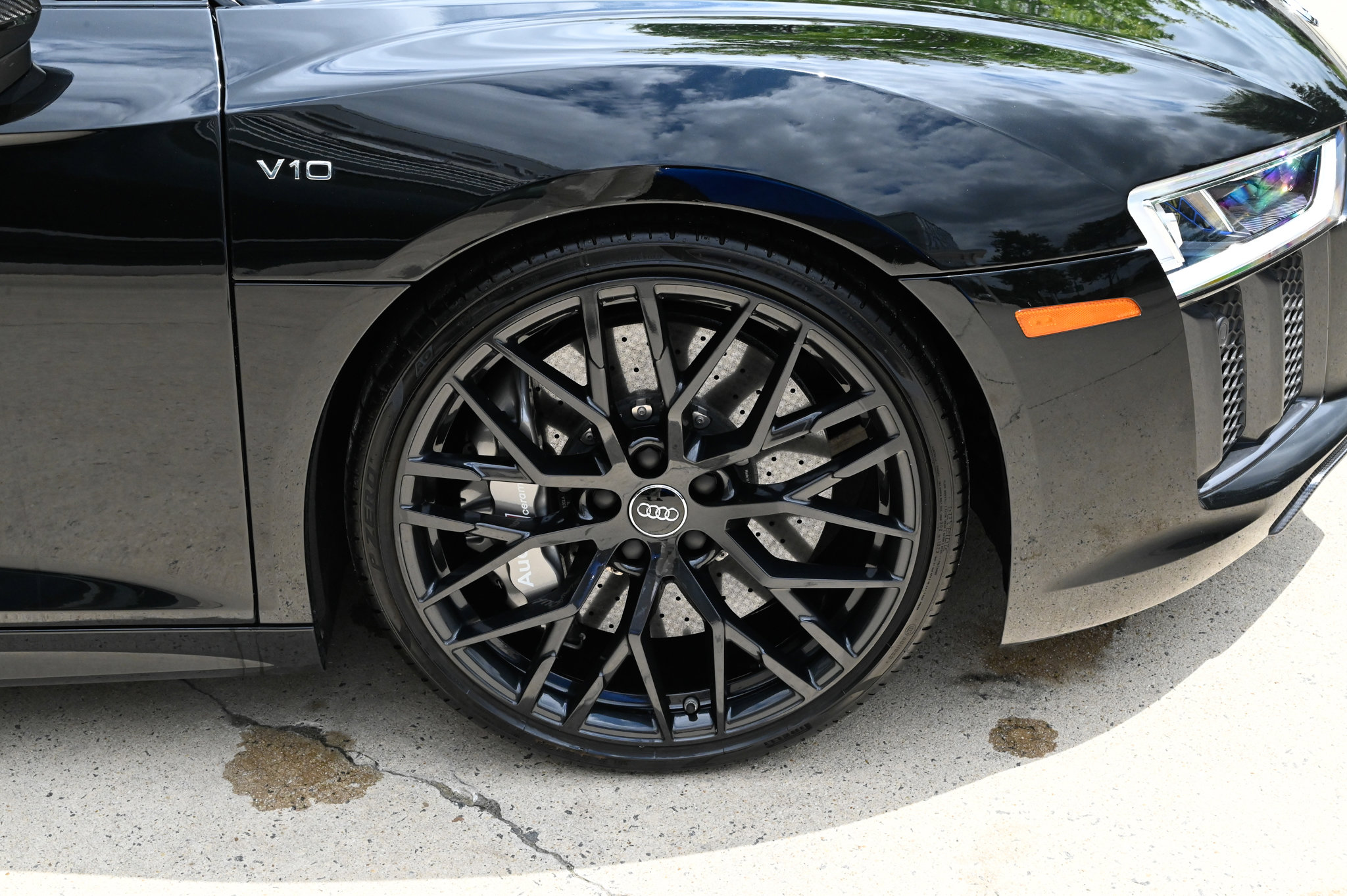 Used 2018 Audi R8 V10 plus AWD/4WD image 12