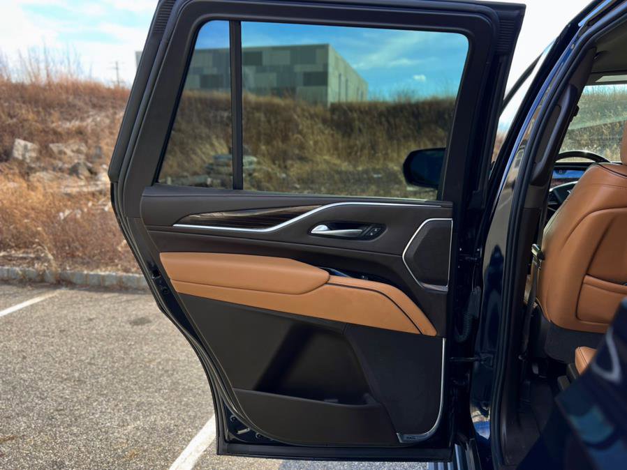 Used 2021 Cadillac Escalade Sport w/ Driver Assist Tech Package image 11