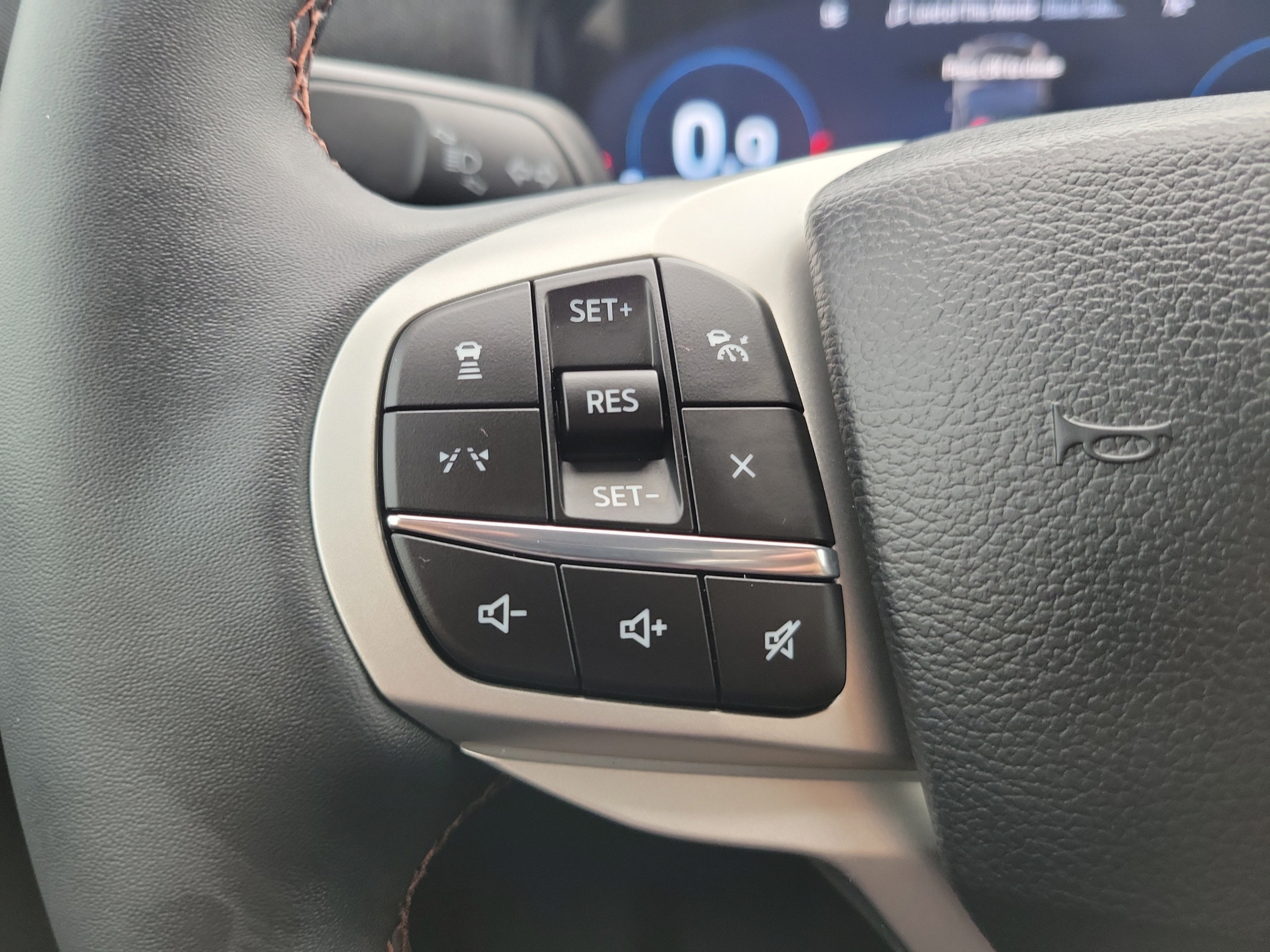 New 2026 Ford Explorer Active w/ Active Comfort Package AWD/4WD image 22